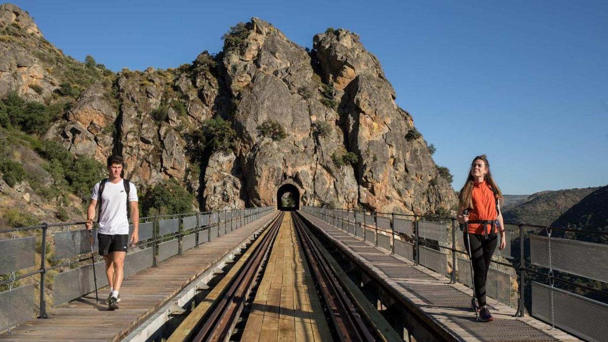 Camino De Hierro Villa Bermellar Dış mekan fotoğraf